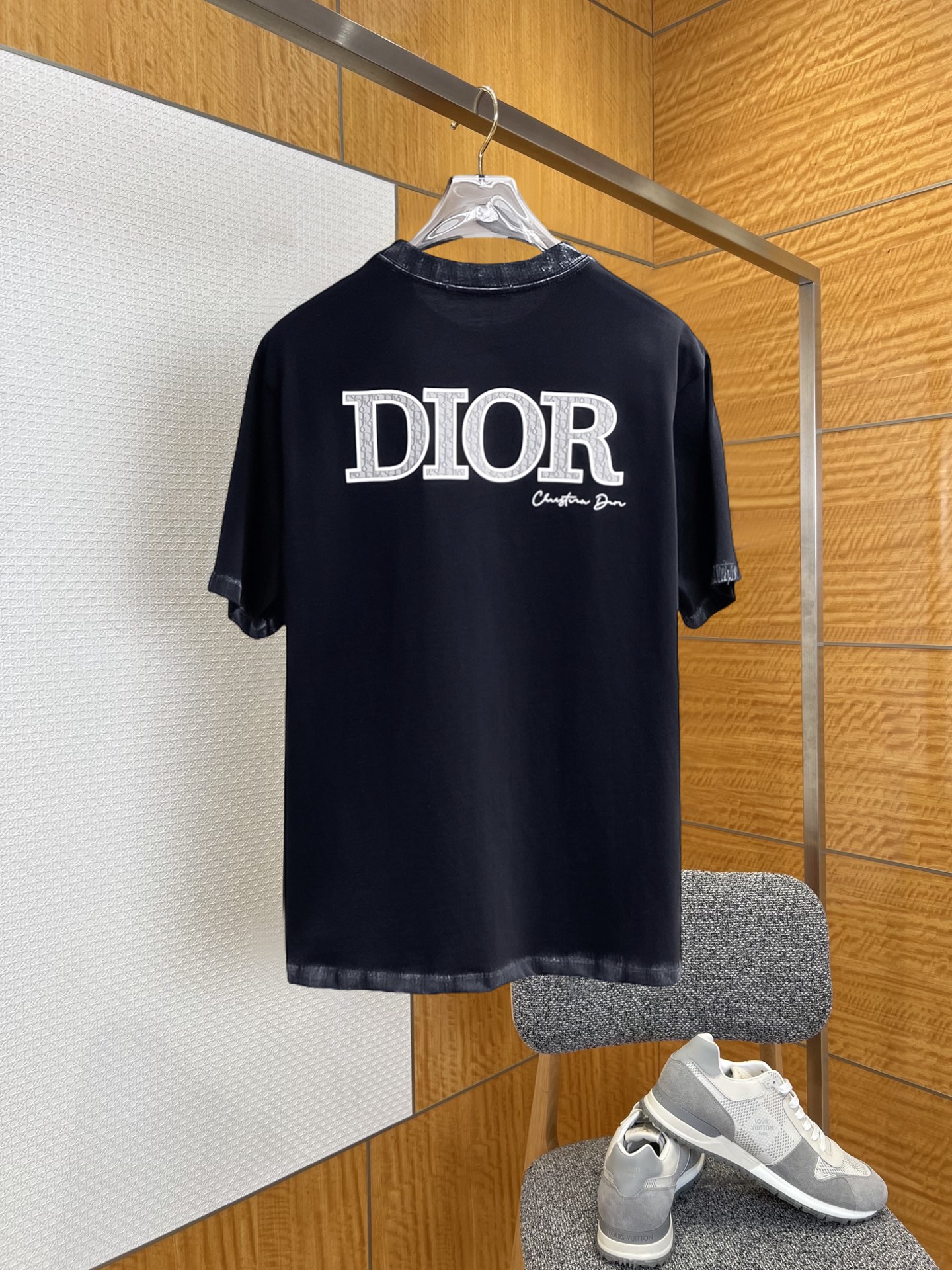 short sleeves